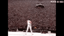 Freddie Mercury Eric Carr GIF - Freddie Mercury Eric Carr Kiss GIFs