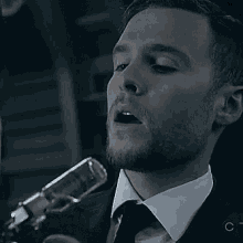 The Doctor Leo Fitz GIF - The Doctor Leo Fitz Serious GIFs