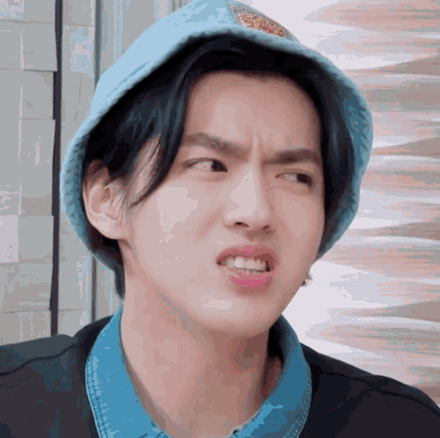 Kris Wu Smile GIF - Kris Wu Smile Interview - Discover & Share GIFs