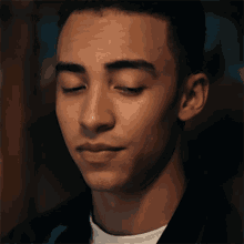 Side Eye Ray Perry GIF - Side Eye Ray Perry Seal Team GIFs