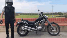 Custom Motovlog Pause GIF - Custom Motovlog Pause Motorcycle GIFs