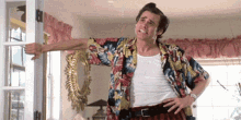 Ace Ventura Let Me See GIF - Ace Ventura Let Me See Umm GIFs