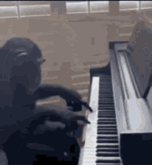 GIF