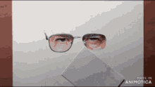 a drawing of a man 's face with glasses made in animotica