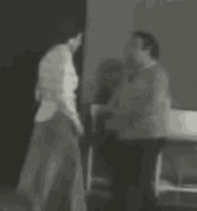 رقص يونس شلبي مدرسة المشاغبين مسخرة GIF - Adel Emam Madrast Almoshaghben Comedy GIFs