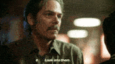 Fire Country Vince Leone GIF - Fire Country Vince Leone Look Into Them GIFs