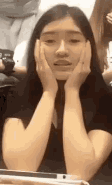 Jennis Stretch Face GIF - Jennis Stretch Face Jennis Bnk48 GIFs