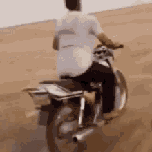 Out Of Control Motorcycle Wheelie GIF - Out Of Control Motorcycle Wheelie Motorcycle Stunt GIFs