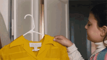 Clothes GIF - This Is Us This Is Us Series Kate Pearson GIFs