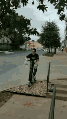 Over Confidence Scooter GIF - Over Confidence Scooter Gary Failing GIFs