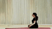 Lotus Pose Meditation GIF - Lotus Pose Meditation Meditating GIFs