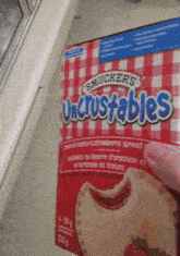 Smuckers Uncrustables GIF - Smuckers Uncrustables Peanut Butter And Strawberry Spread GIFs