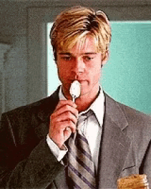 Brad Pitt Spoon GIF - Brad Pitt Spoon Hungry GIFs