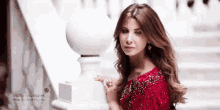 نانسي عجرم GIF - Nancy Ajram Look Searching GIFs