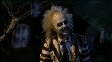 Its Showtime Beetlejuice GIF - Its Showtime Beetlejuice GIFs
