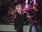Stevie Nicks Lindsey Buckingham GIF - Stevie Nicks Lindsey Buckingham Hug GIFs
