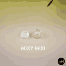 Mixy Mix Mixing GIF - Mixy Mix Mixing Brush GIFs