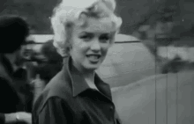 Marilyn Monroe GIF - Marilyn Monroe Smile GIFs