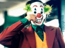 Split Personality Joaquin Phoenix GIF - Split Personality Joaquin Phoenix Clowns GIFs