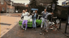 New Kids Junge Dancing GIF - New Kids Junge Dancing Party GIFs