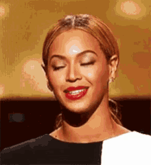 Confused Beyonce GIF - Confused Beyonce Thinking GIFs