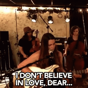 I Dont Believe In Love Dear Not A Love Believer GIF - I Dont Believe In Love  Dear Not A Love Believer Anti Love - Discover & Share GIFs