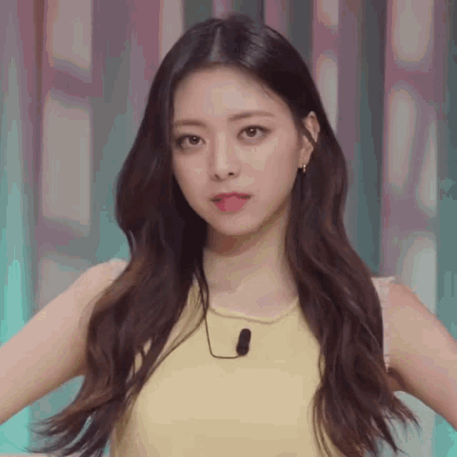 Yuna Yuna Itzy GIF - Yuna Yuna Itzy Itzy GIFs