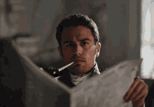 Sidney Parker Theo James GIF - Sidney Parker Theo James Sandition GIFs
