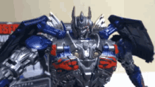 オプティマスプライム トランスフォーマー おもちゃ GIF - Transformer Optimus Prime Toy GIFs
