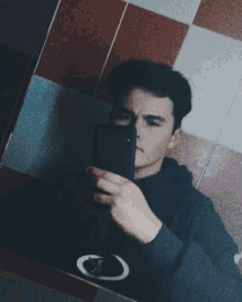 Tataesmeker GIF