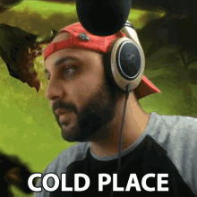 Cold Place Ahmed Aldoori GIF - Cold Place Ahmed Aldoori Very Cold Here GIFs