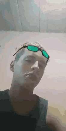 Boy Selfie GIF - Boy Selfie Sunglasses GIFs