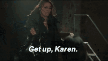 Fight Mob Wives GIF - Fight Mob Wives Get Up GIFs