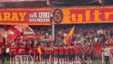 Galatasaray şampiyon GIF - Galatasaray şampiyon Ultraslan GIFs