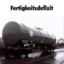 a train with the word fertigkeitsdefizit on the bottom