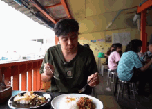 Eating Asapapailong GIF