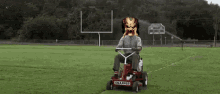 Predator Forrest Gump GIF - Predator Forrest Gump Lawnmover GIFs