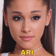 Ariana Ariana Grande GIF - Ariana Ariana Grande Arigato GIFs