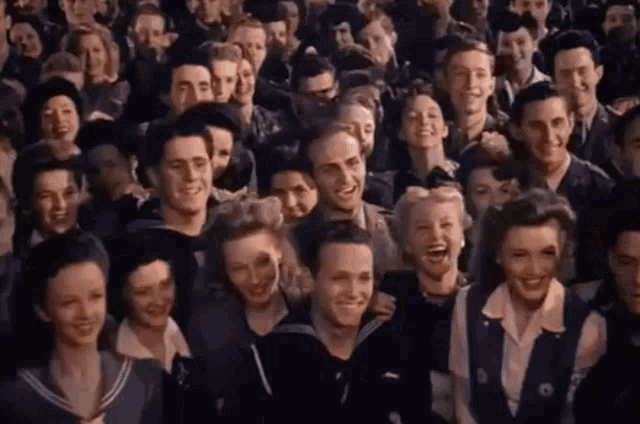 Crowd Applause GIF - Crowd Applause Applauding - Discover  Share GIFs