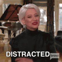Distracted Real Housewives Of New York GIF - Distracted Real Housewives Of New York Diverted To Another GIFs
