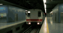 Behind The Yellow Line Taylor Wong GIF - Behind The Yellow Line Taylor Wong Subway GIFs