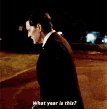Twin Peaks Shock GIF - Twin Peaks Shock What Year Is This GIFs