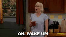 Oh Wake Up Christy GIF - Oh Wake Up Christy Anna Faris Mom GIFs
