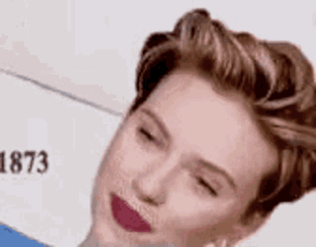 Actress Red Lips GIF - Actress Red Lips Funny - Discover & Share GIFs