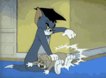 猫和老鼠 动漫 打屁屁 GIF - Tom And Jerry Anime Spank GIFs