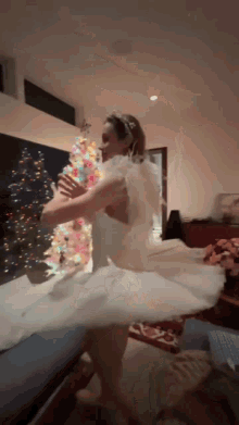 Brie Larson Dancing GIF - Brie Larson Dancing GIFs