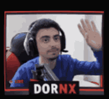 Dornxx Streamer GIF - Dornxx Streamer Raise Hands GIFs
