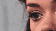 Sarah Hyland Eyes GIF - Sarah Hyland Eyes Close Up GIFs