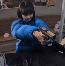 Gunpoint Hong Eunchae GIF - Gunpoint Hong Eunchae Gun GIFs