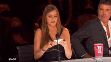 Let Me See Americas Got Talent GIF - Let Me See Americas Got Talent Agt GIFs